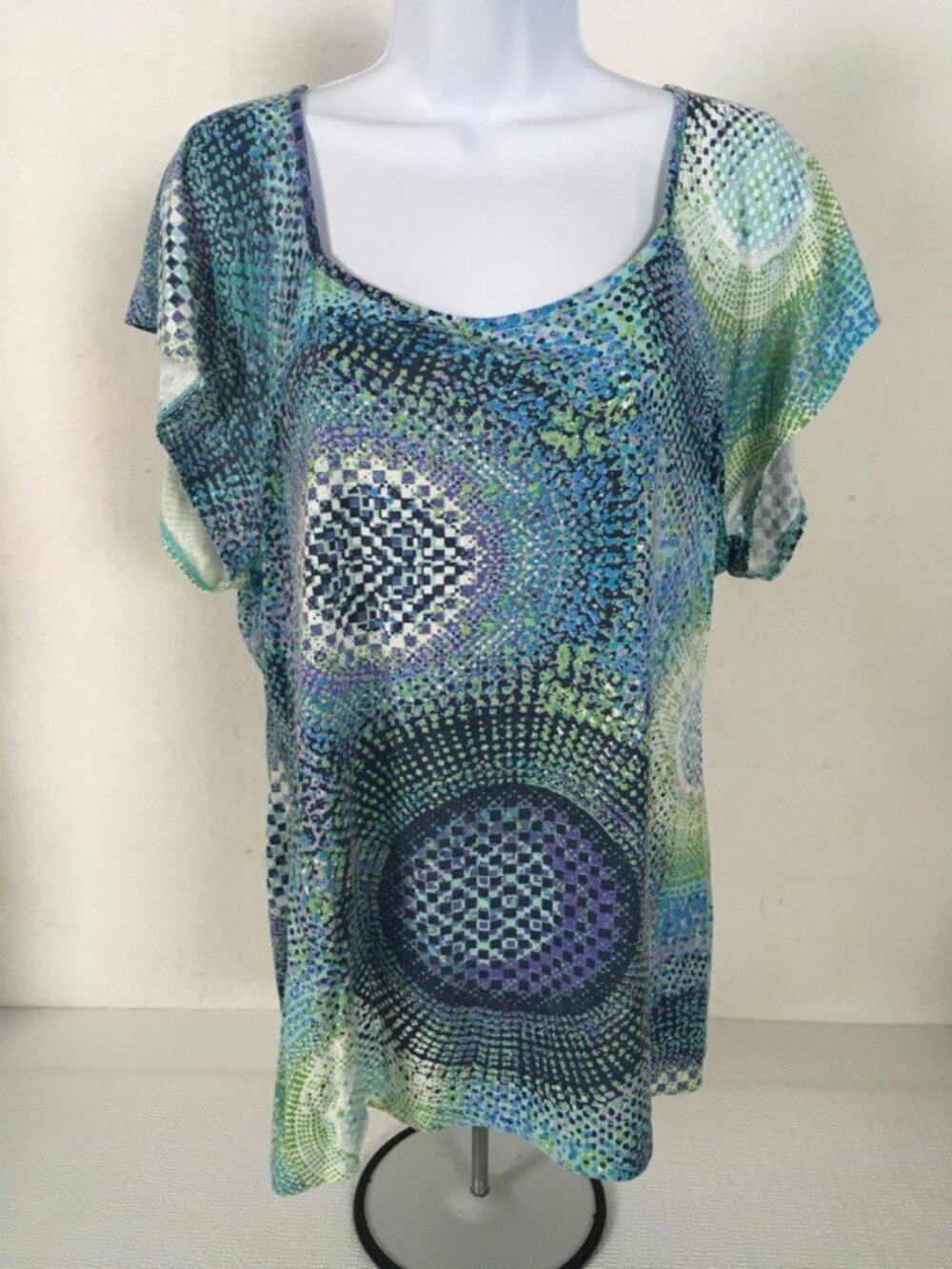 Liz n Co Top Size L Blue Green White Circle Pattern Short Sleeves Scoop Neck